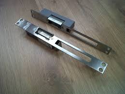 Electric strike lock